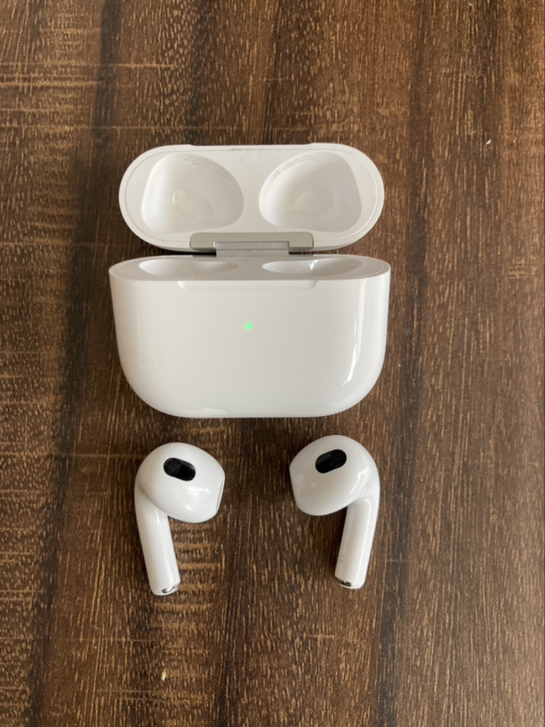 Apple AirPods 3rd gen with MagSafe charging case