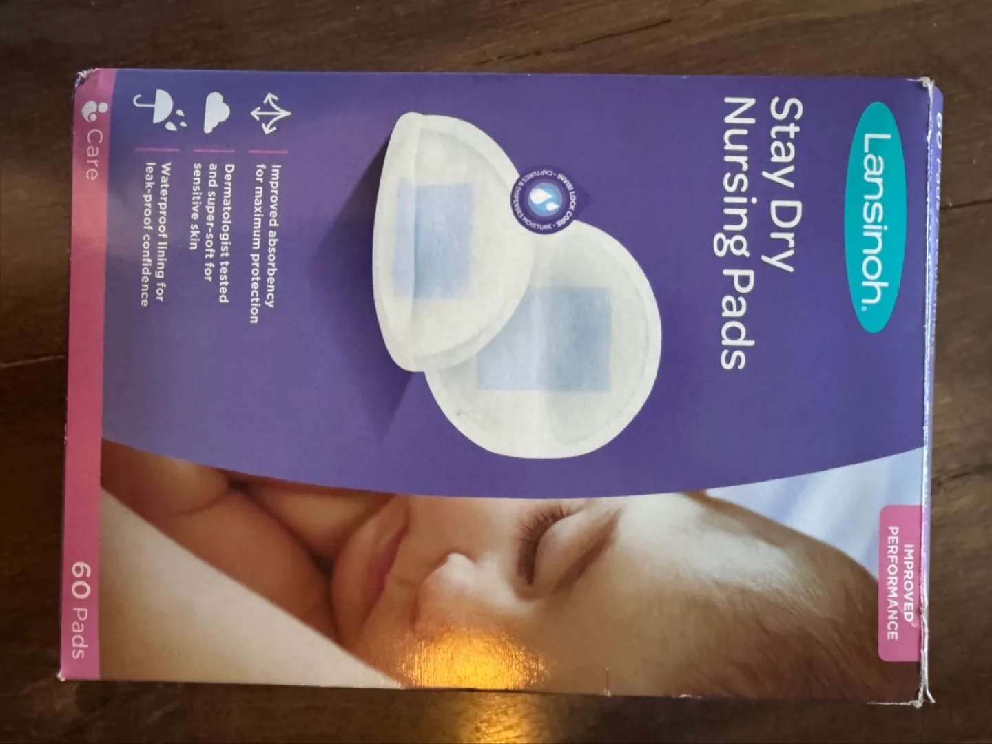 Medela manual pump, extra Maymom shields and nursing pads image indicator(4)