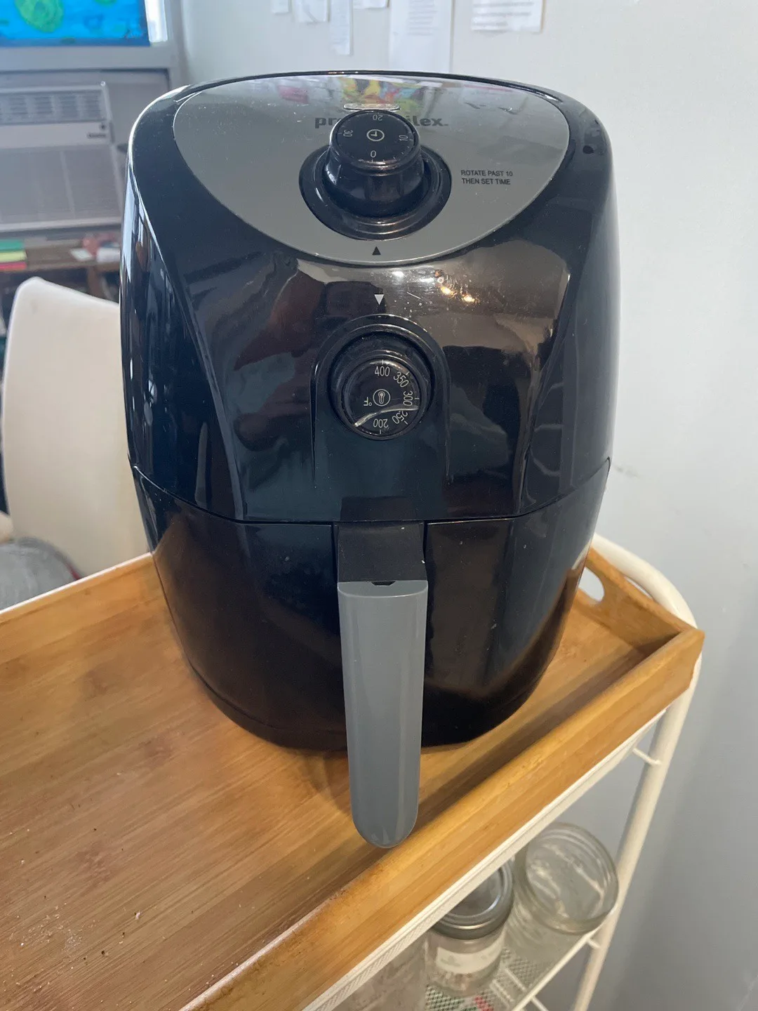 Proctor Silex 2-Quart Analog Air Fryer image indicator(4)