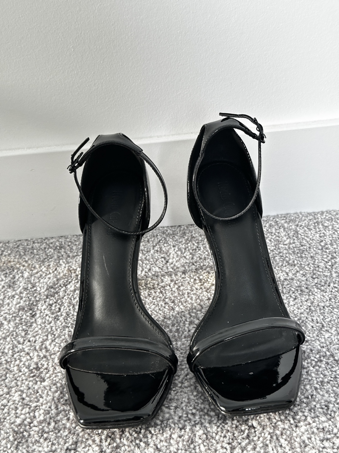 YSL Saint Laurent Inspired Black Patent Leather Heels - photo 4