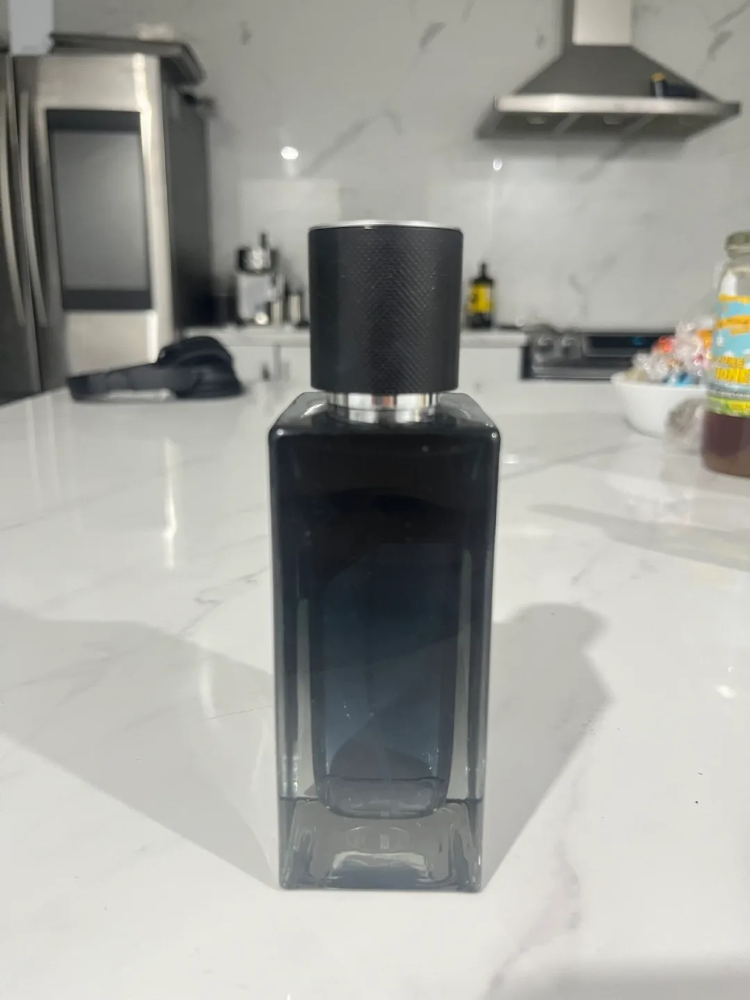 Yves Saint Laurent Perfume image indicator(2)