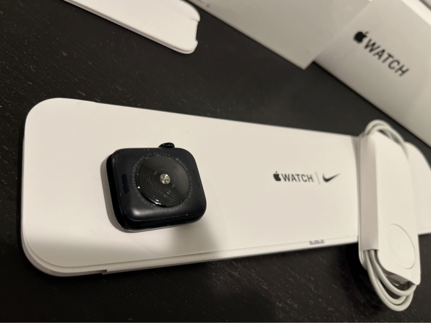 Apple Watch SE (2nd Gen) 40mm Midnight Aluminium GPS - photo 2