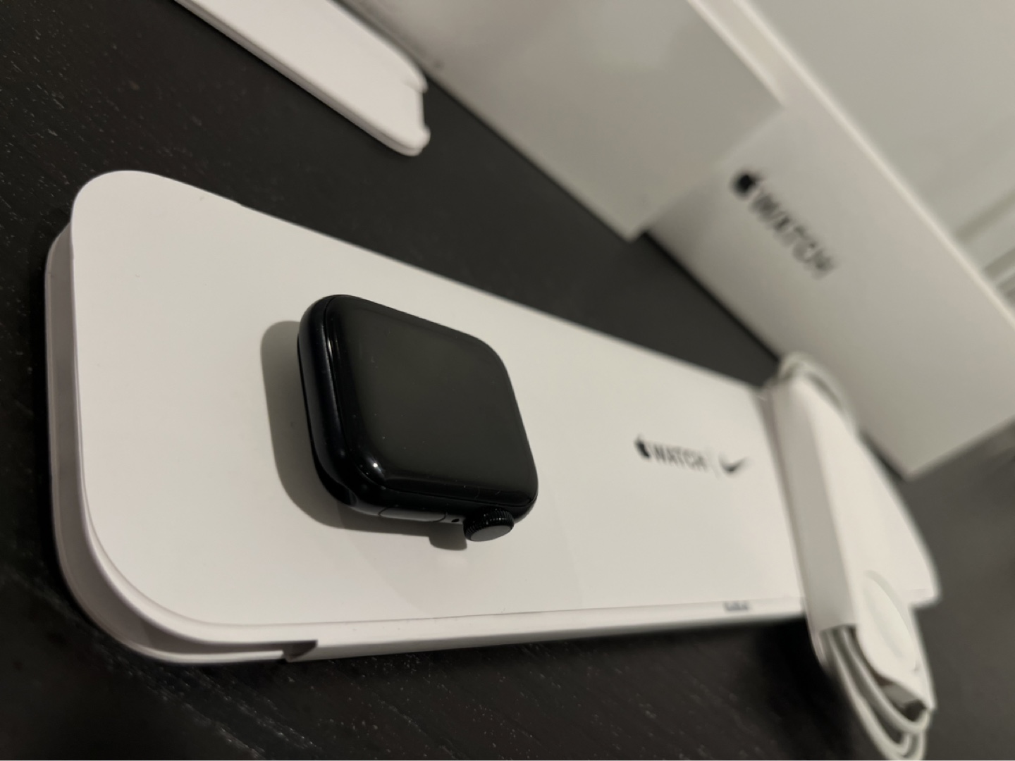 Apple Watch SE (2nd Gen) 40mm Midnight Aluminium GPS - photo 3
