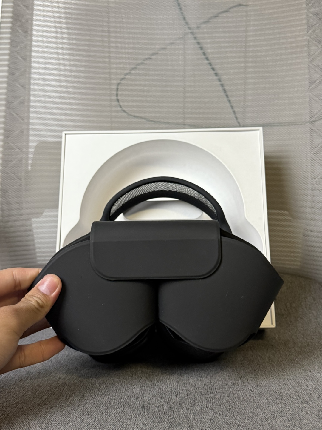 AirPods Pro Max 2 Headphones - Midnight Black (USB-C) - photo 5
