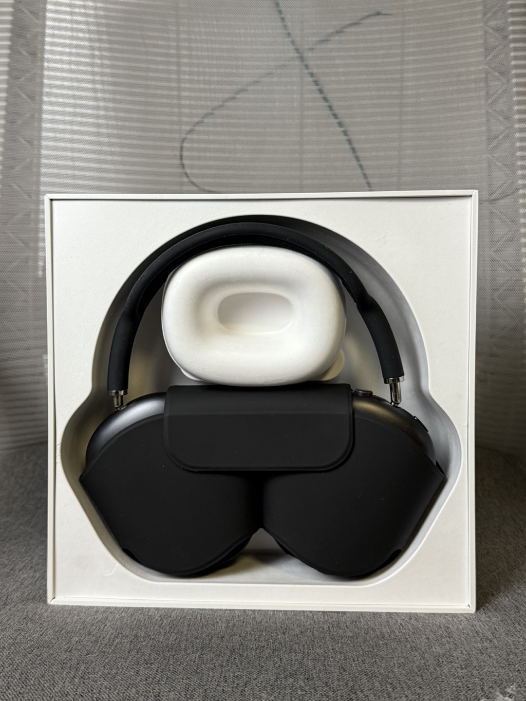 AirPods Pro Max 2 Headphones - Midnight Black (USB-C) - photo 4
