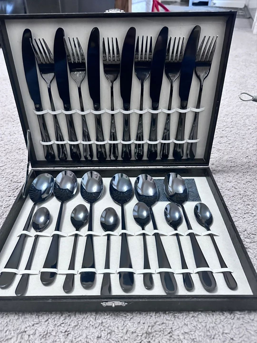 Black Cutlery Set - 20 Piece thumbnail