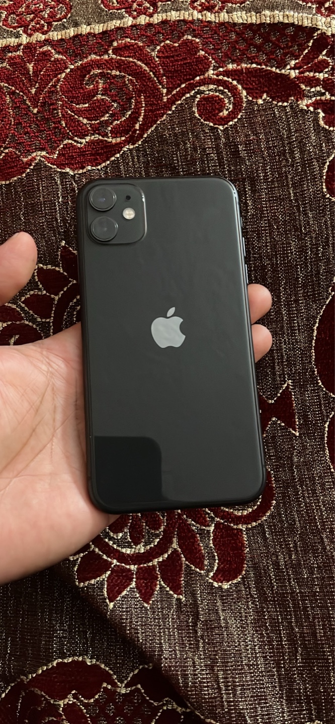 iPhone 11 Black - Pre-owned Smartphone - photo 3