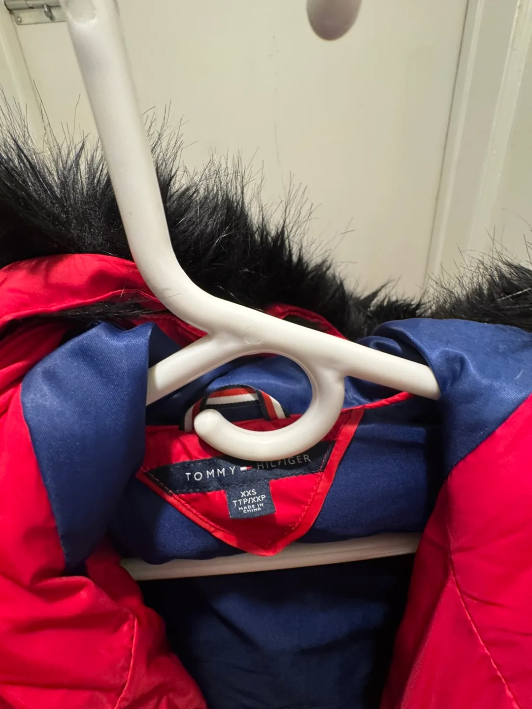 Tommy Hilfiger Red Puffer Jacket - XXS image indicator(2)