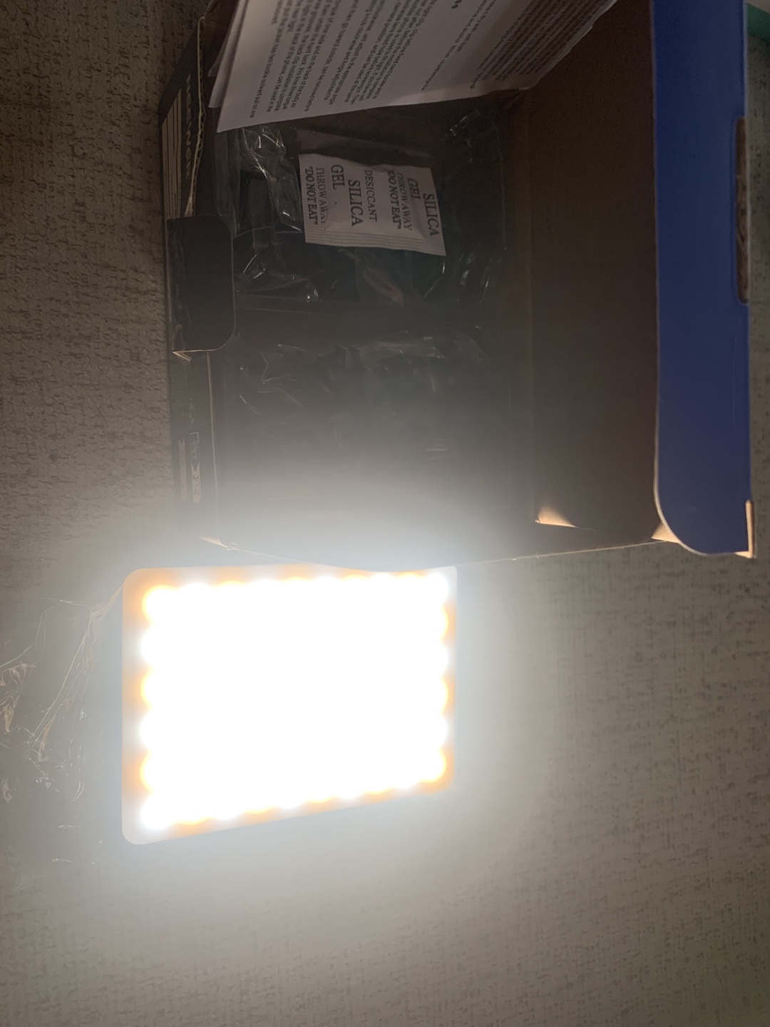 Neewer NL-60AI Mobile Phone LED Light - photo 4