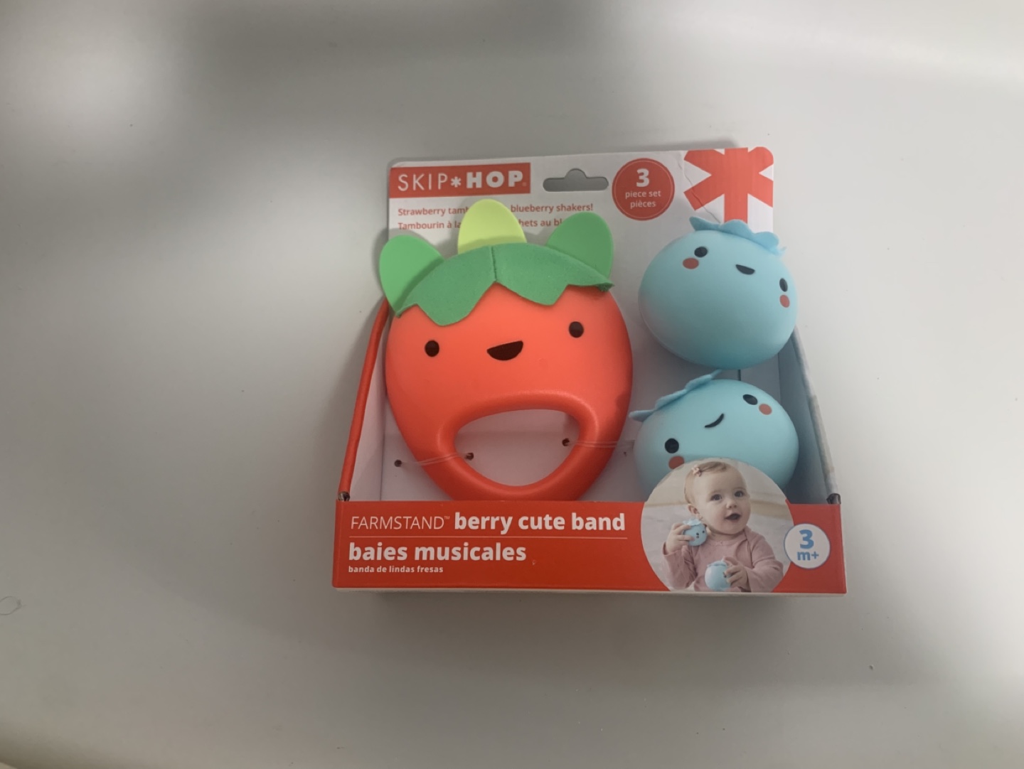 Skip Hop Farmstand Berry Cute Band Musical Rattle Toy Set