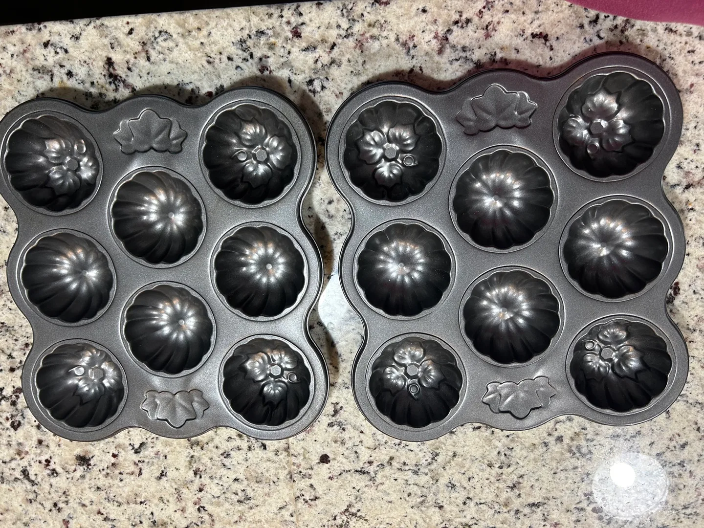 Two 12-Cup Mini bundt pumpkin flower Shaped Baking Pans thumbnail