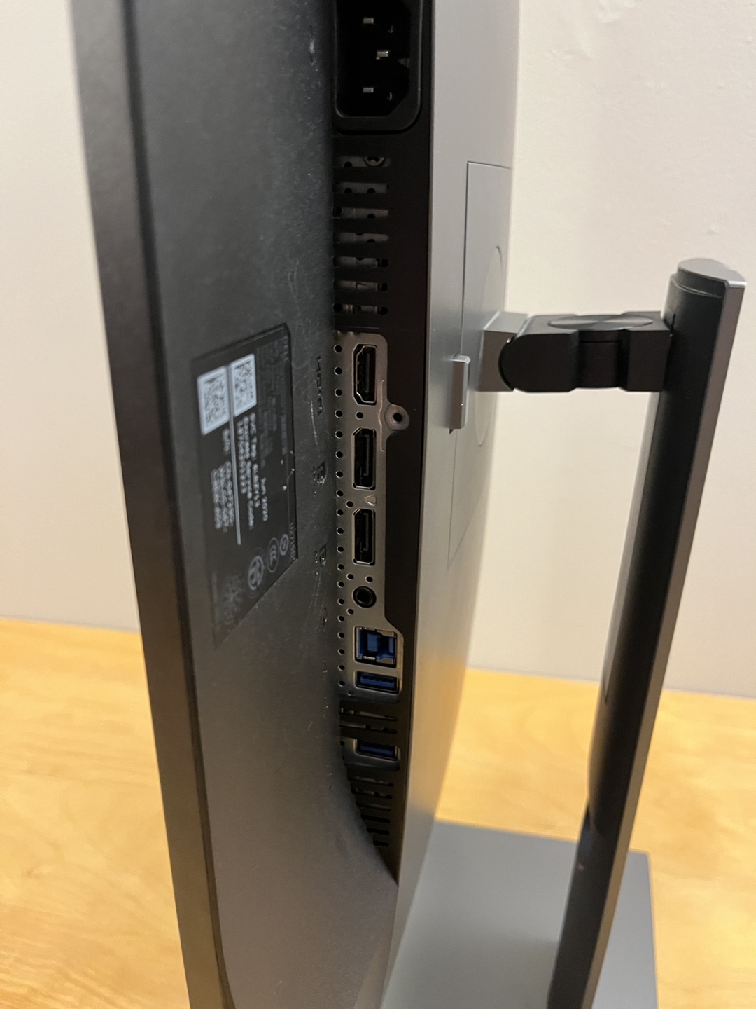 Dell 27-inch Monitor - photo 2