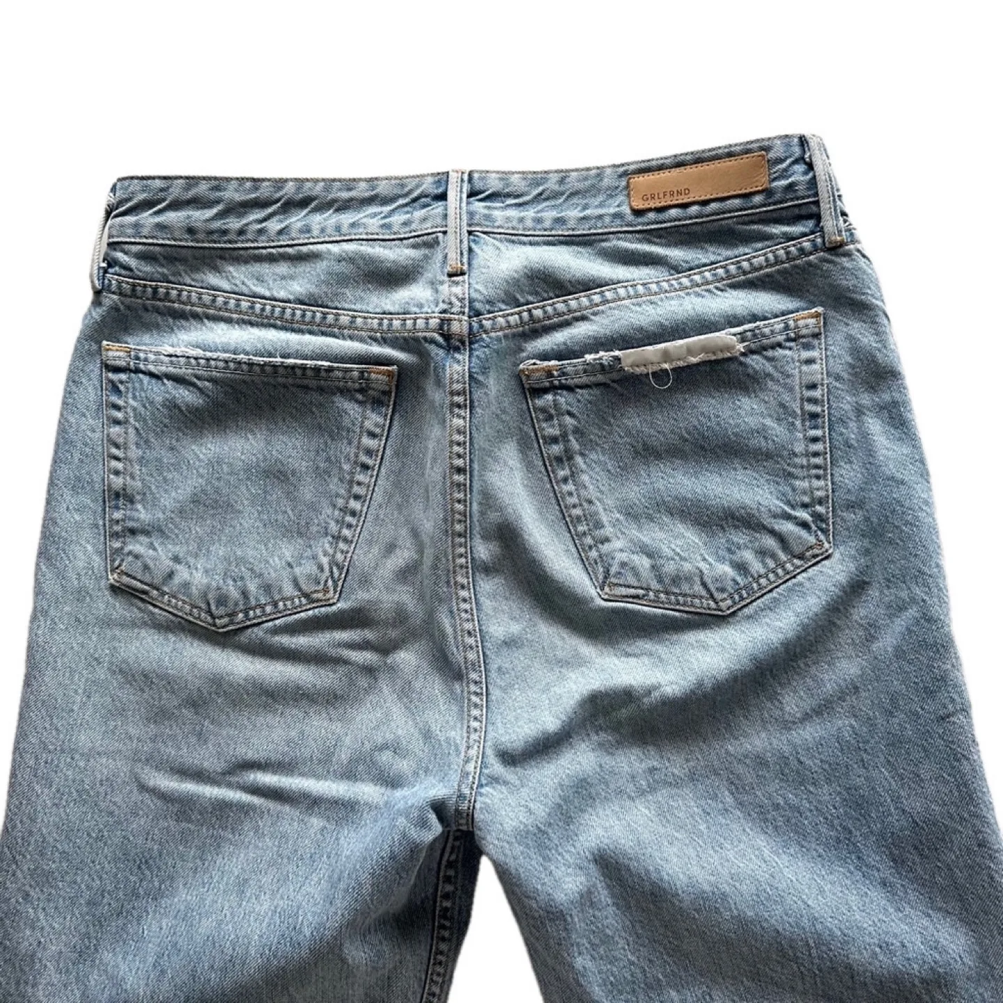 GRLFRND Devon Jeans - Botton Fly Crop Light Wash - Size 29 image indicator(6)