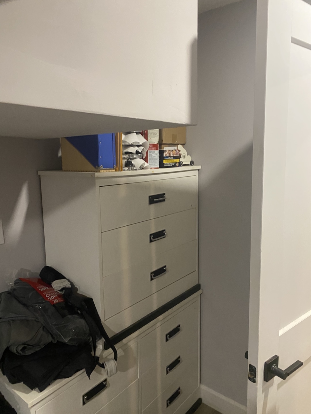 Basement for rent in a beautiful neighborhood. - photo 4