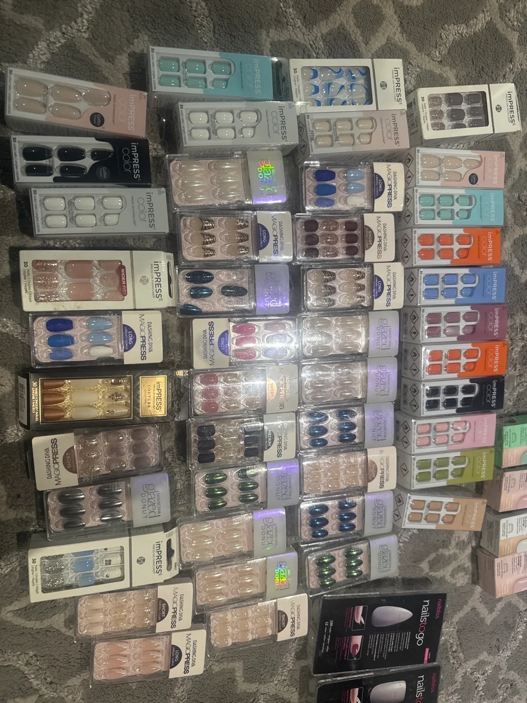 Bulk Nail Polish Strips & Gel Polish thumbnail