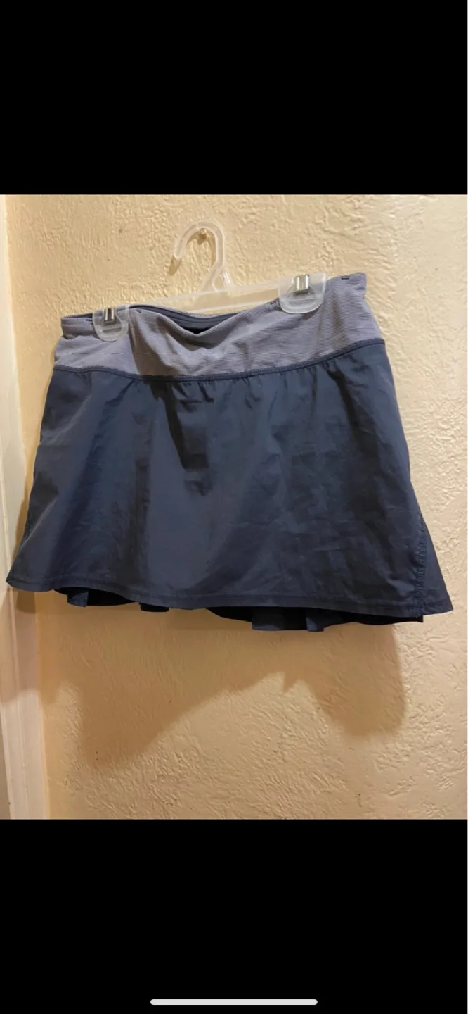 PINK/ Lululemon items szXS price range from $20 or $25 image indicator(4)