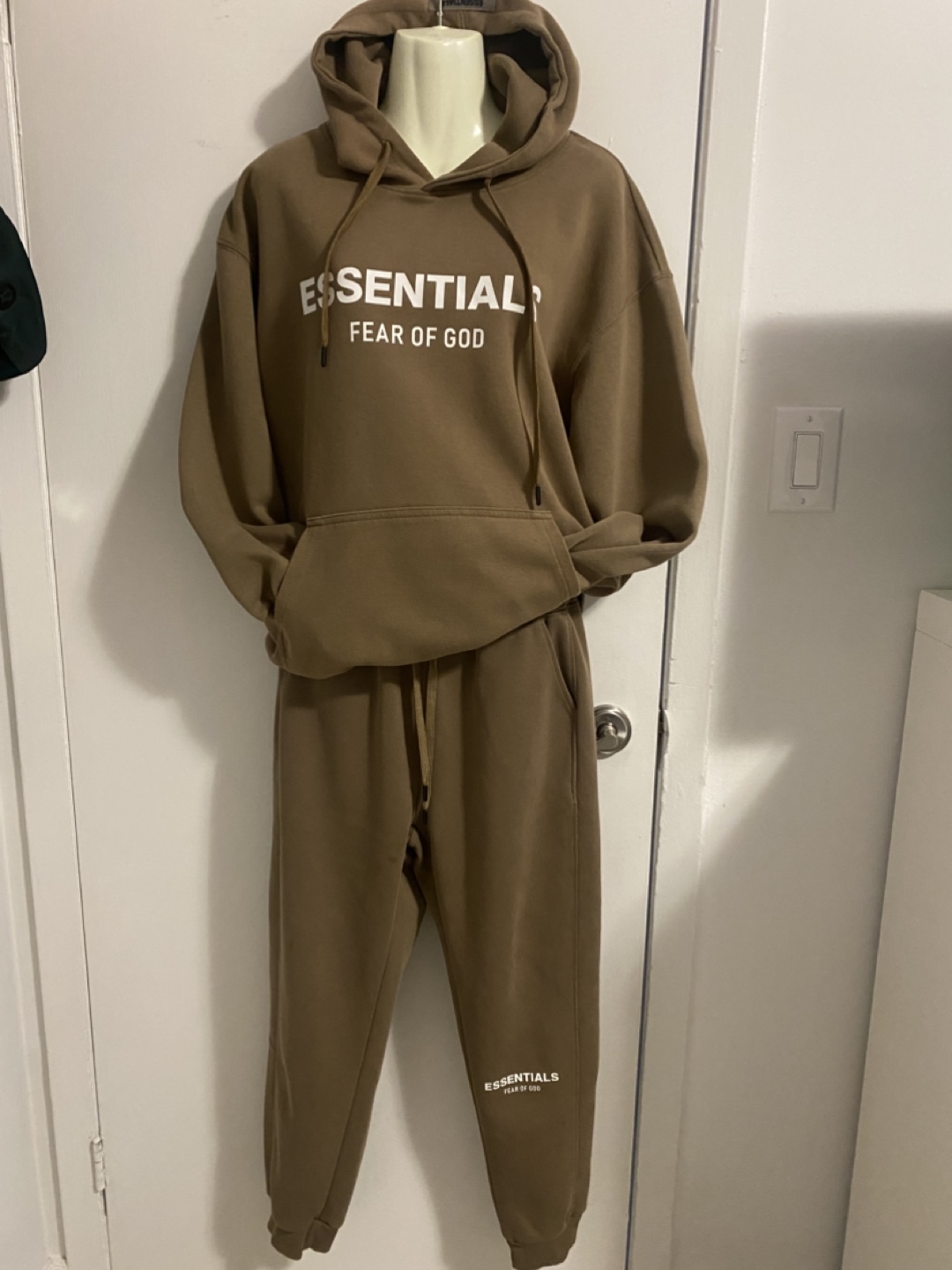 Brown Hoodie and Joggers Set - photo 2