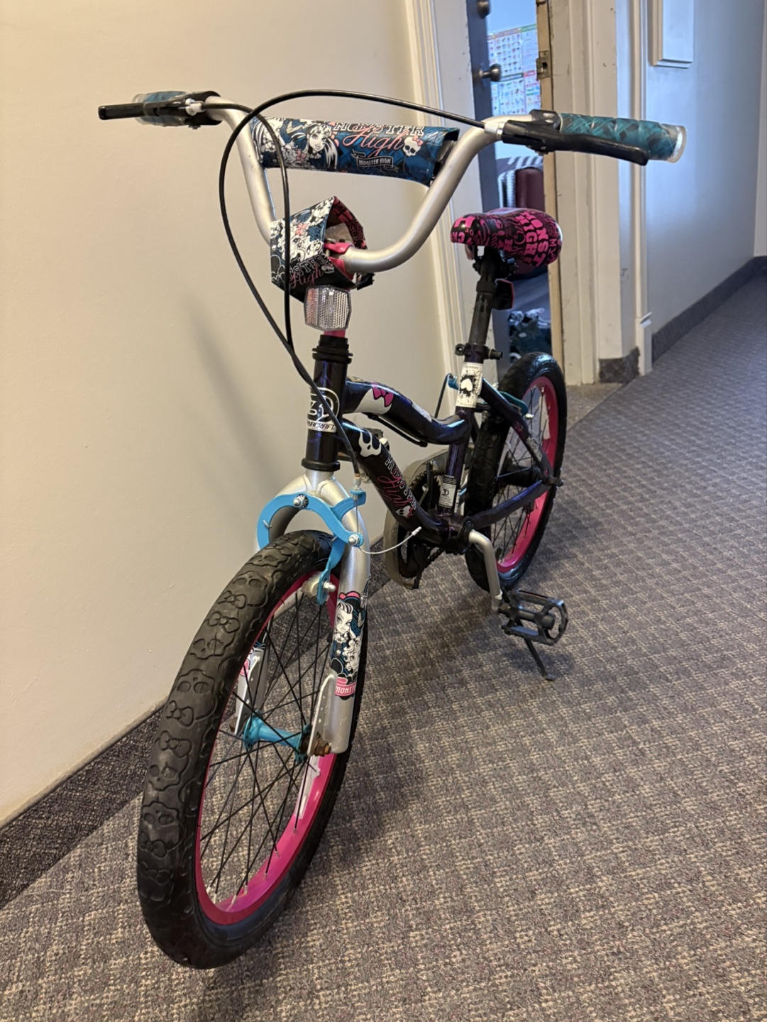 Girls' monster high 20-inch Bike - photo 3