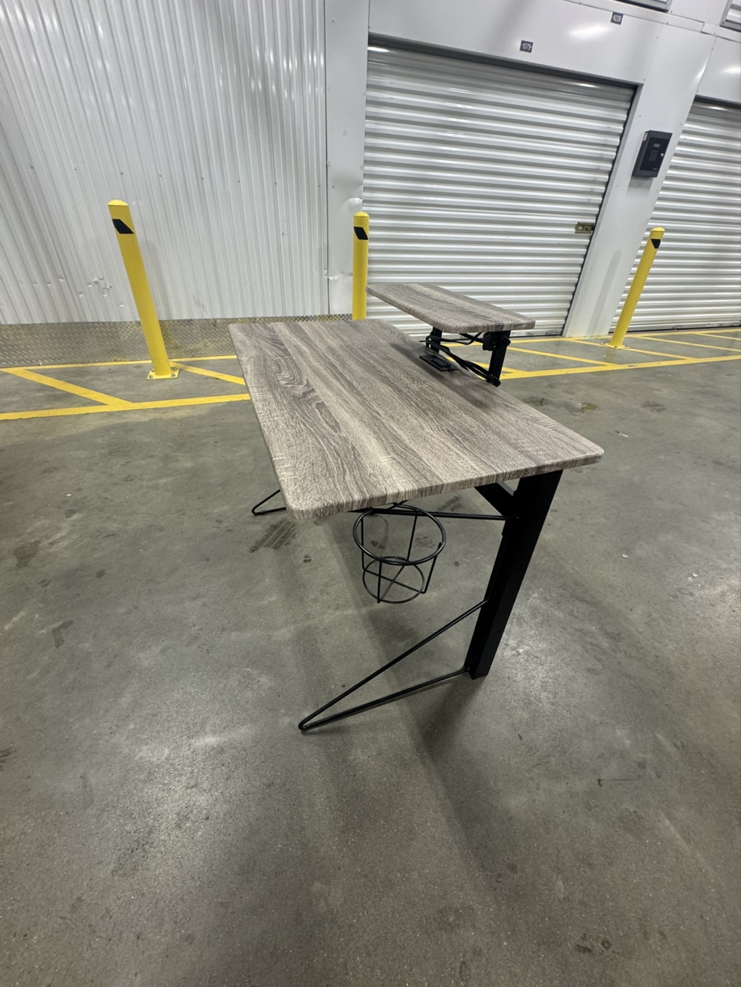 Free delivery Computer Desk with Monitor Riser - photo 3