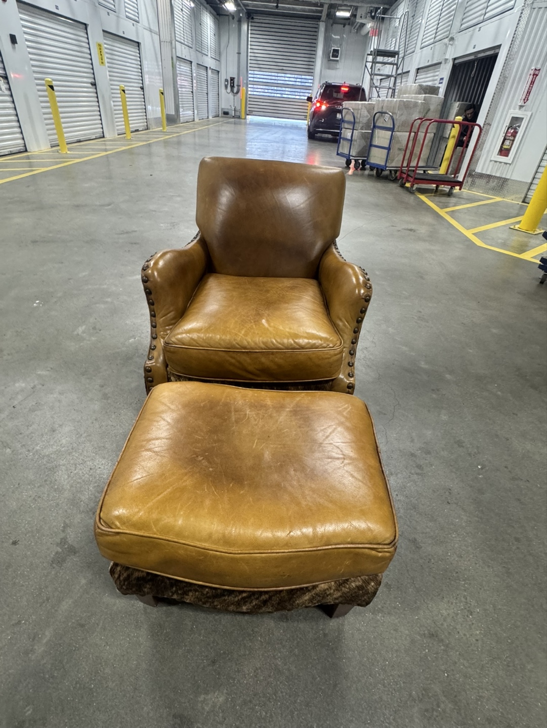 Free delivery arm chair leather - photo 2