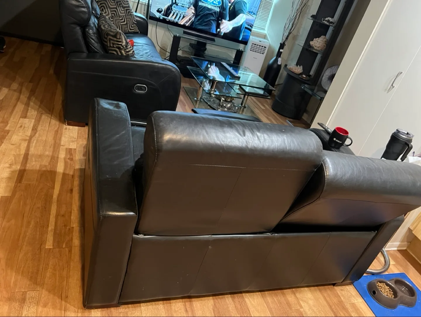 I want to donate it to a family in need image indicator(3)