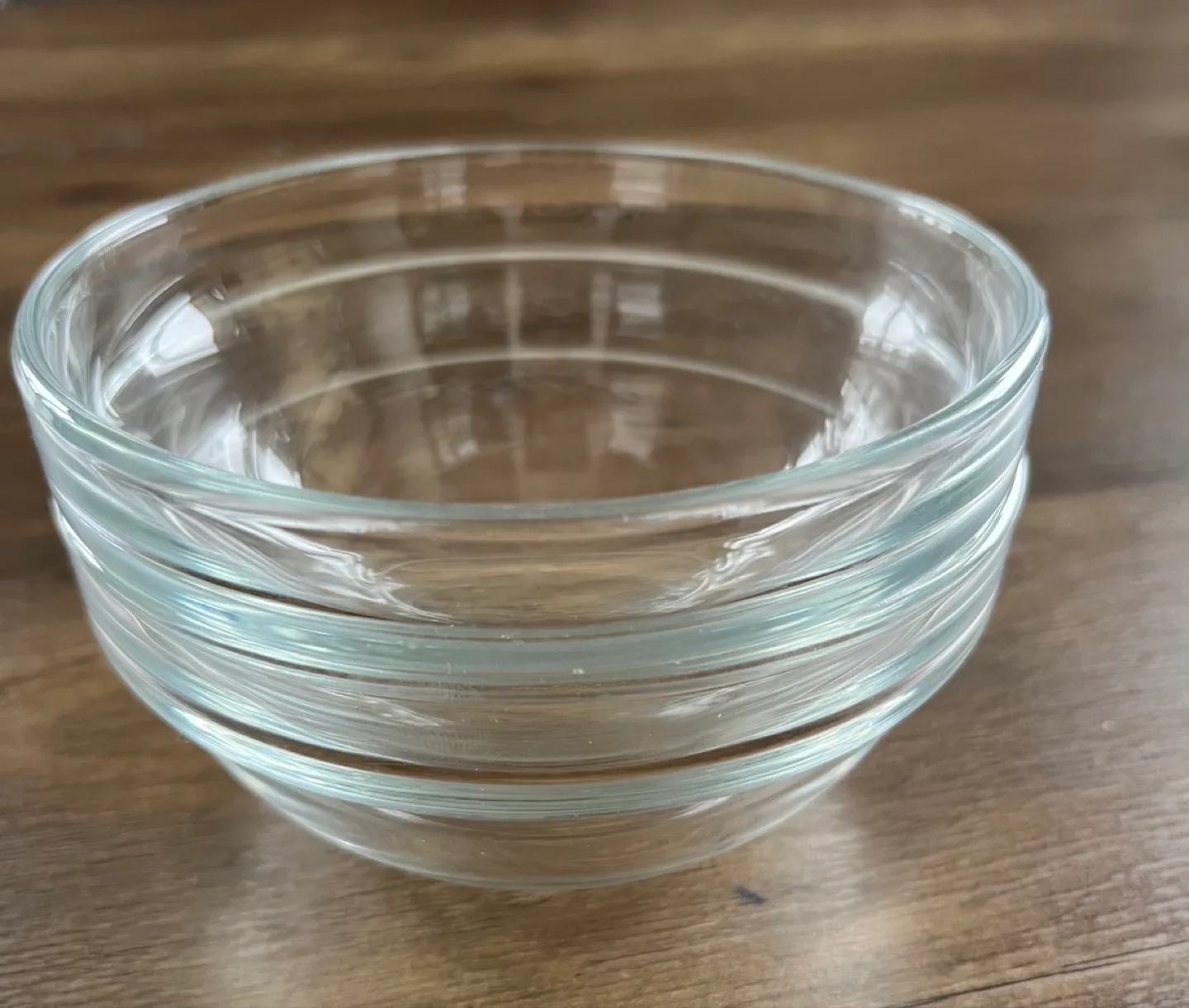 Set of Two Arcoroc Glass Bowls image indicator(2)