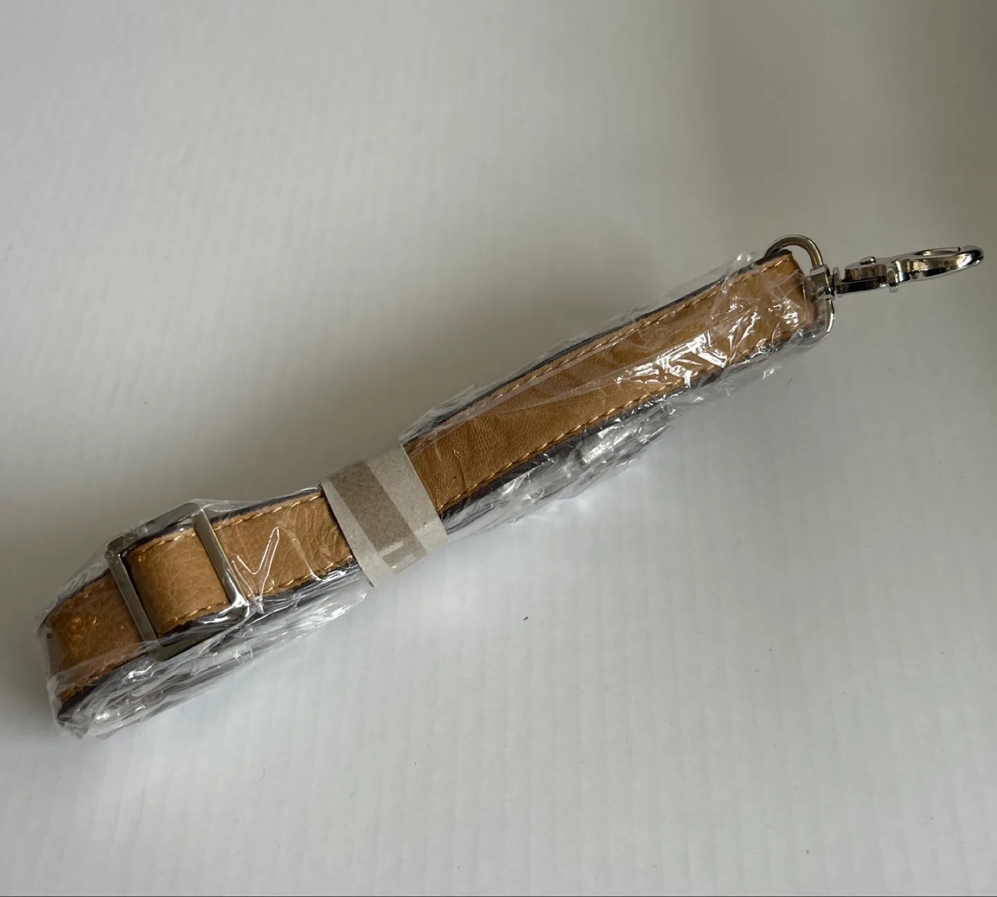 Tan Leather Handbag Strap image indicator(2)