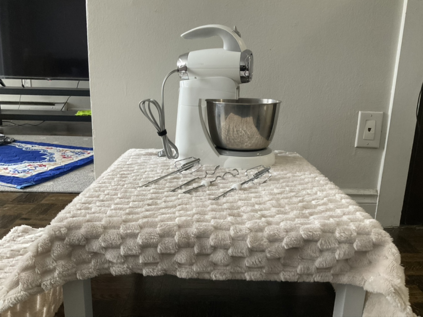 Betty Crocker Electric Stand Mixer with Attachments - photo 3