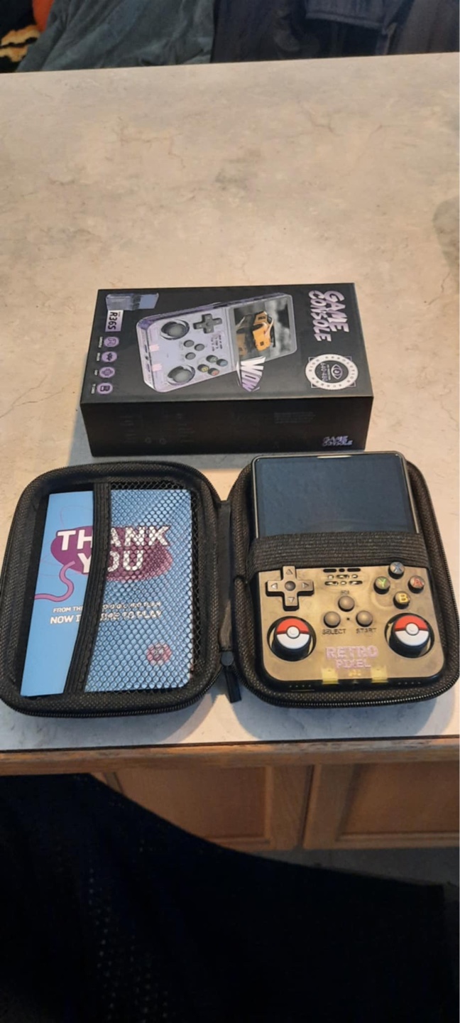 Retro Pixel R36S Handheld Game Console
