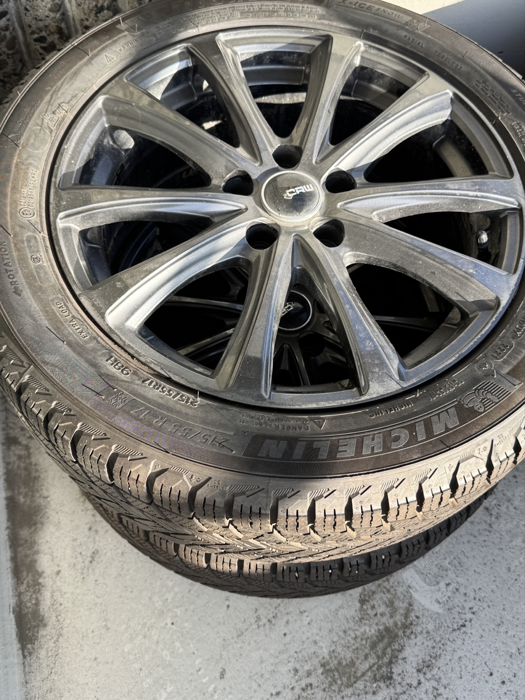 Michelin Winter Tires on 17" Alloy Rims - photo 2