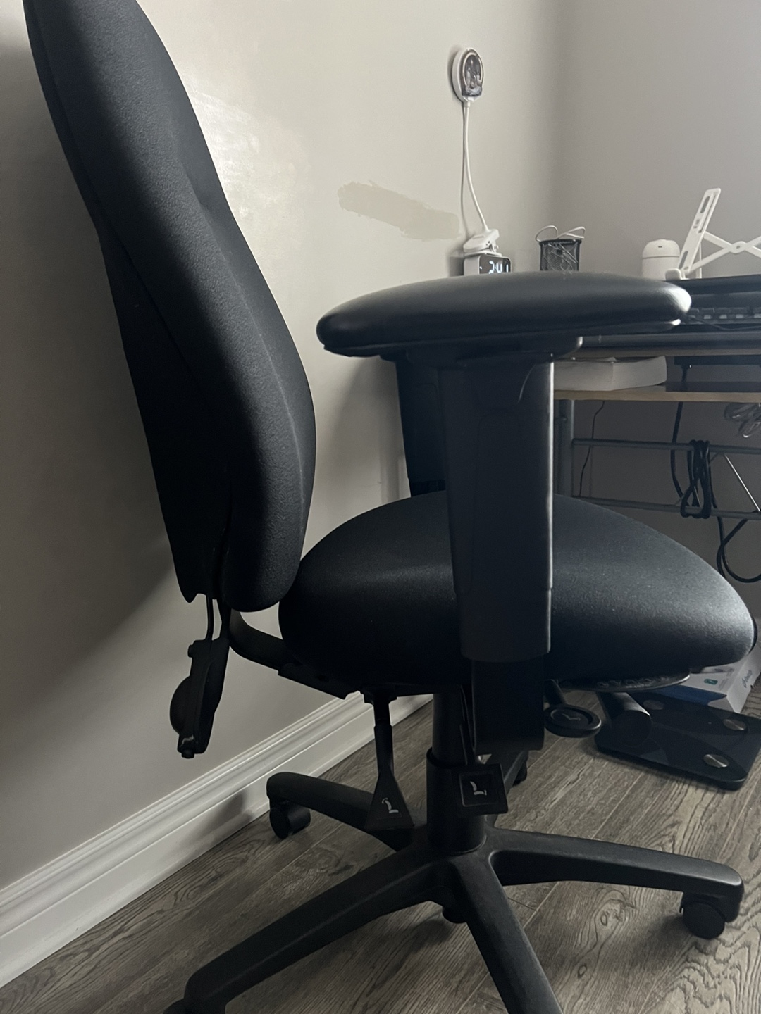 Office Chair - Black Fabric - Adjustable - photo 5