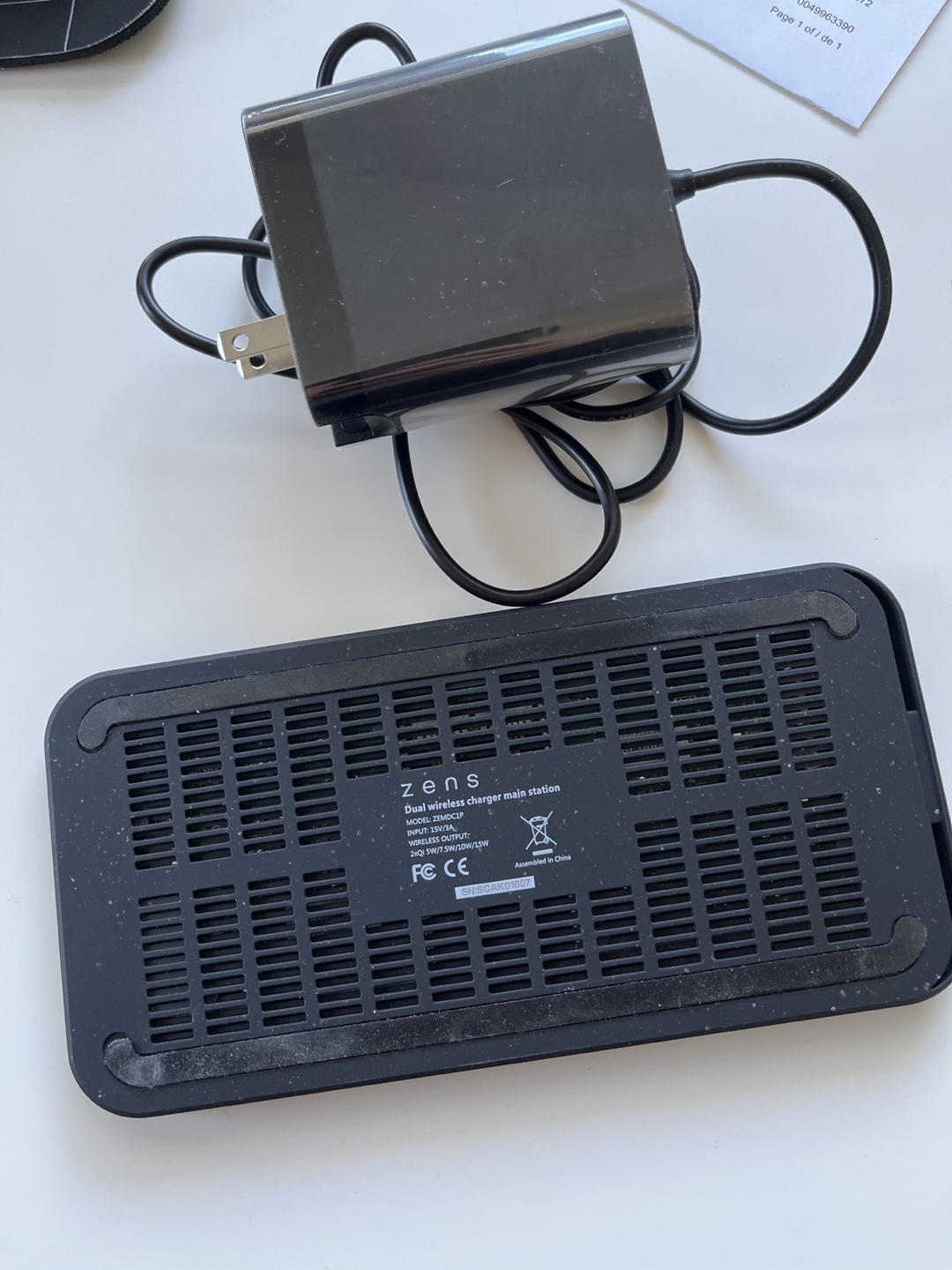 Zens Dual Wireless Charger - photo 2