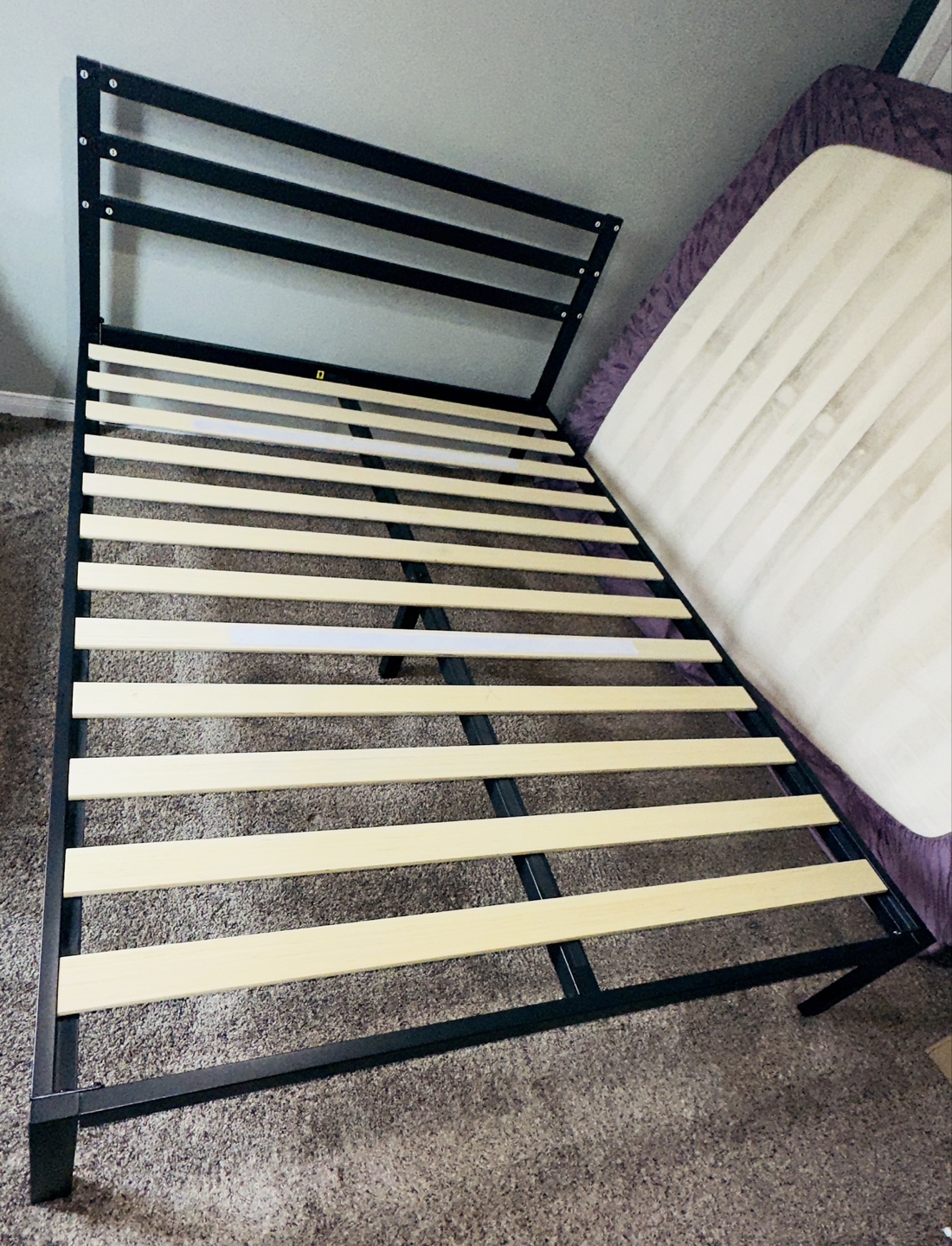 Zinus Metal Platform Bed Frame with Headboard - Queen - photo 2