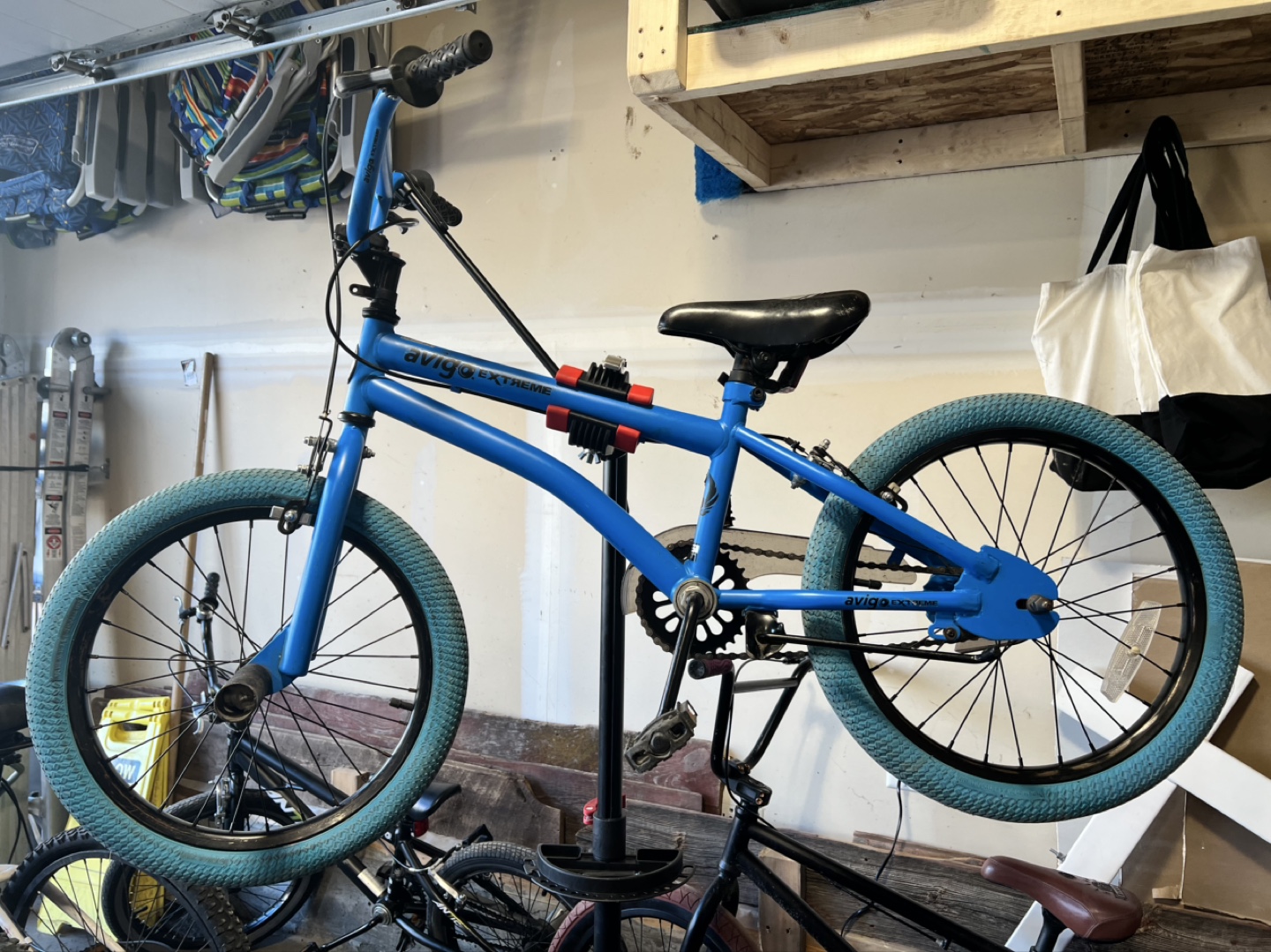 Avigo Extreme BMX Bike - Blue - 18 inch Wheels