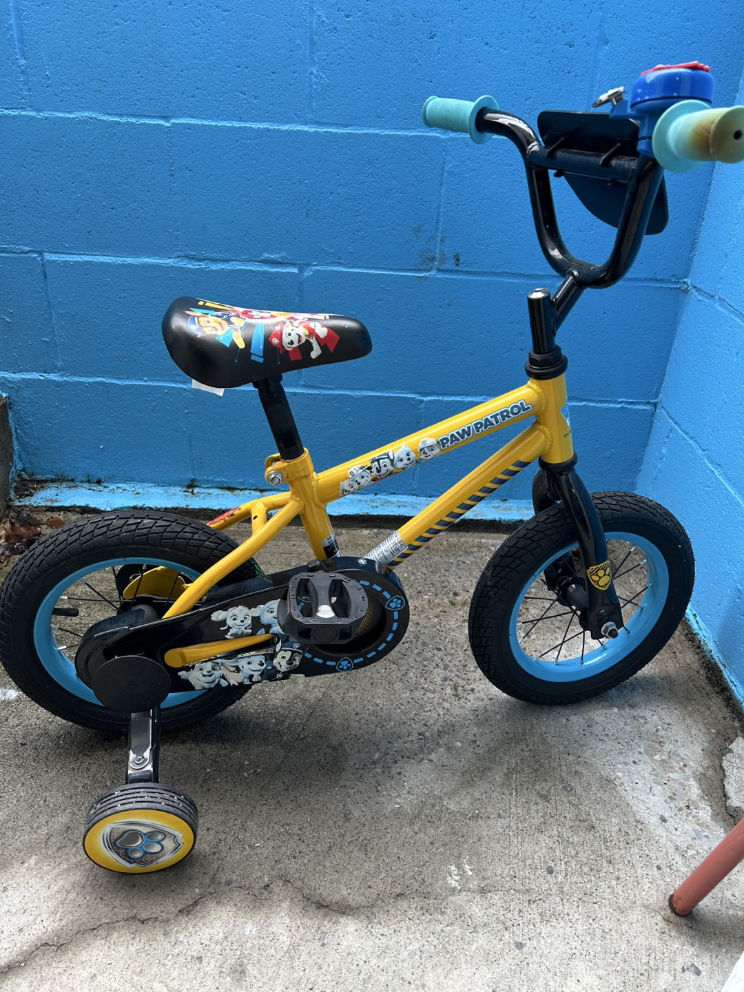 Paw Patrol Kids' Bike with Training Wheels - photo 4
