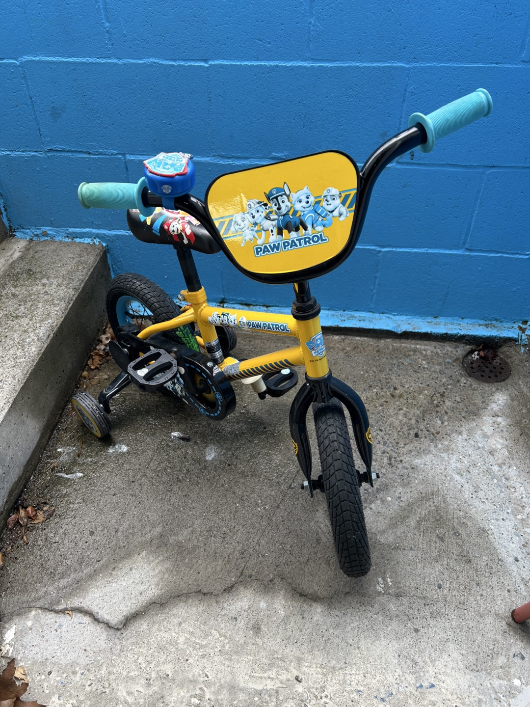 Paw Patrol Kids' Bike with Training Wheels - photo 2