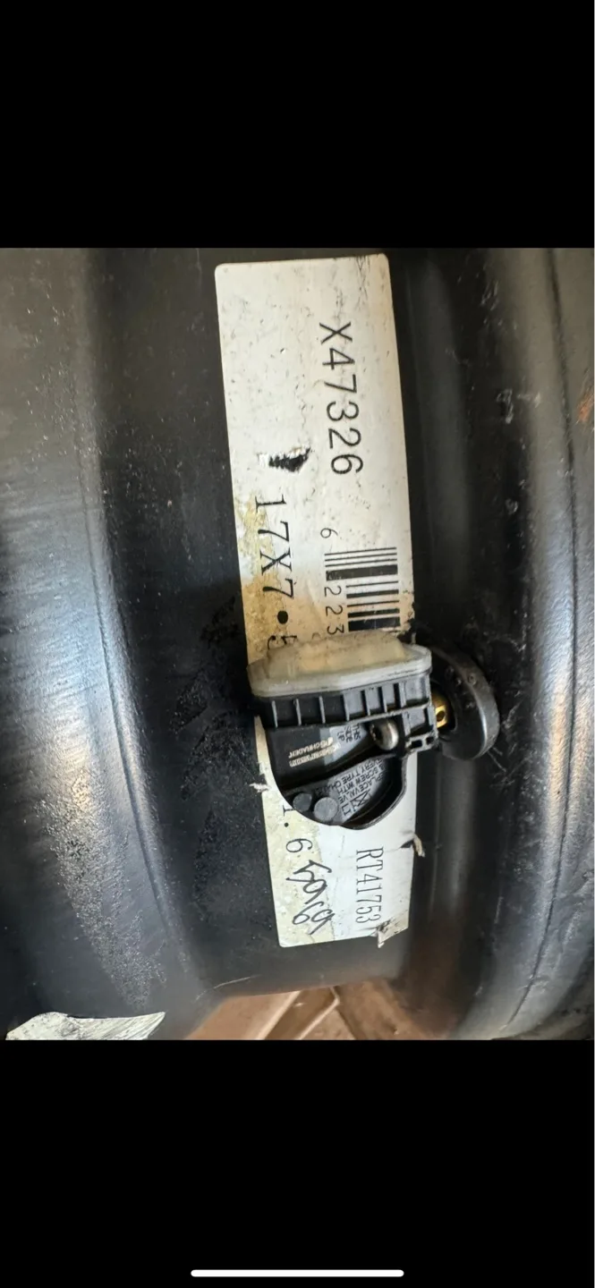 17" Steel Wheel Rim -  Used image indicator(4)