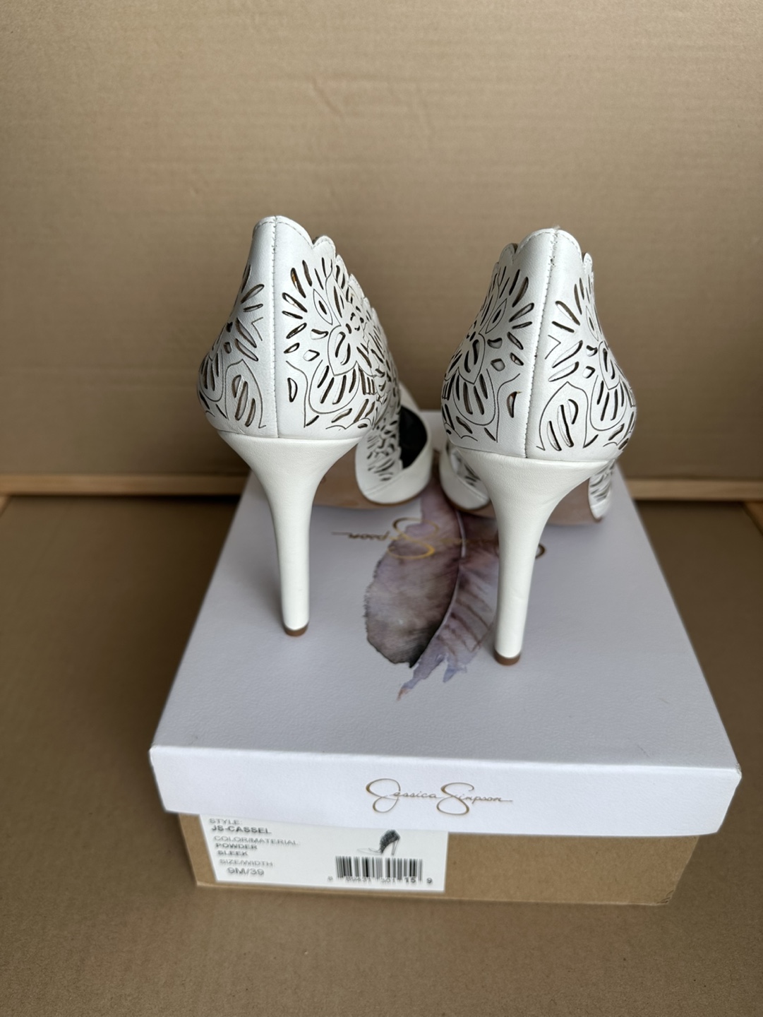 Jessica Simpson Cassel White Leather Heels, Size 9 - photo 3