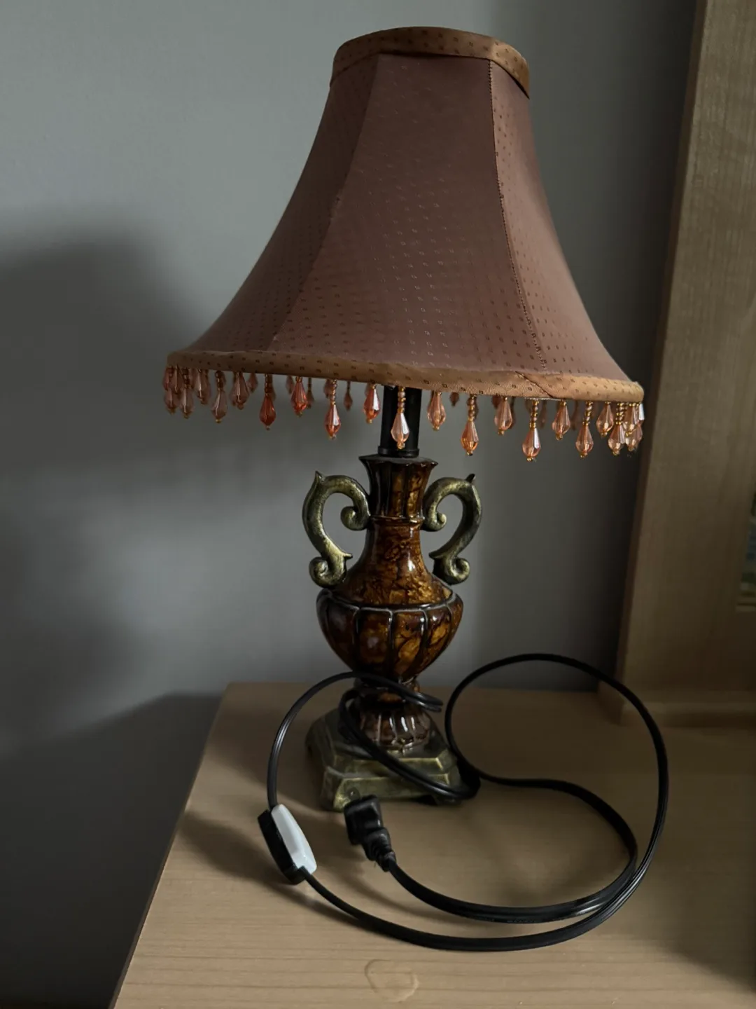 Elegant Table Lamp with Beaded Shade image indicator(2)