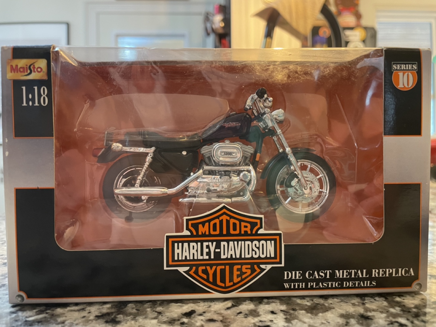 Maisto 1:18 Harley-Davidson Sporty