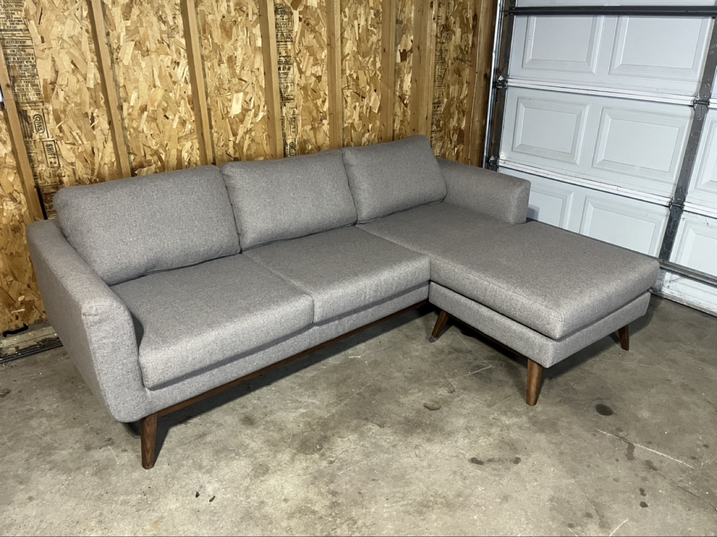 🚚 DELIVERY | Gray Sectional Couch Reversible Chaise - photo 2
