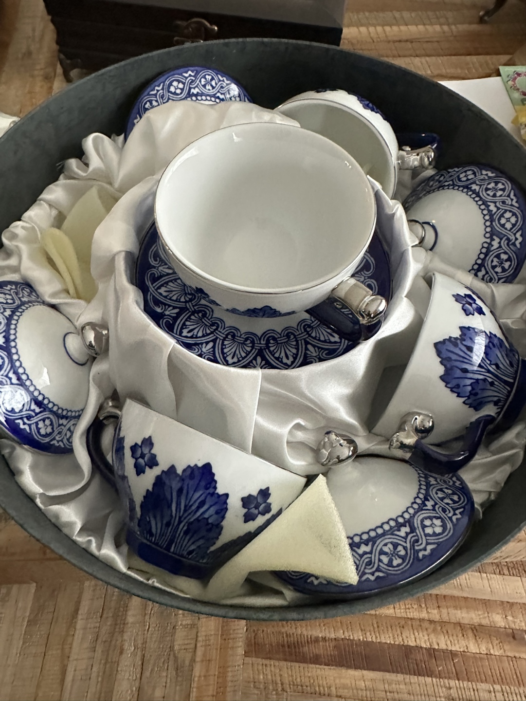 Bombay Teacup and Saucer Set - photo 4