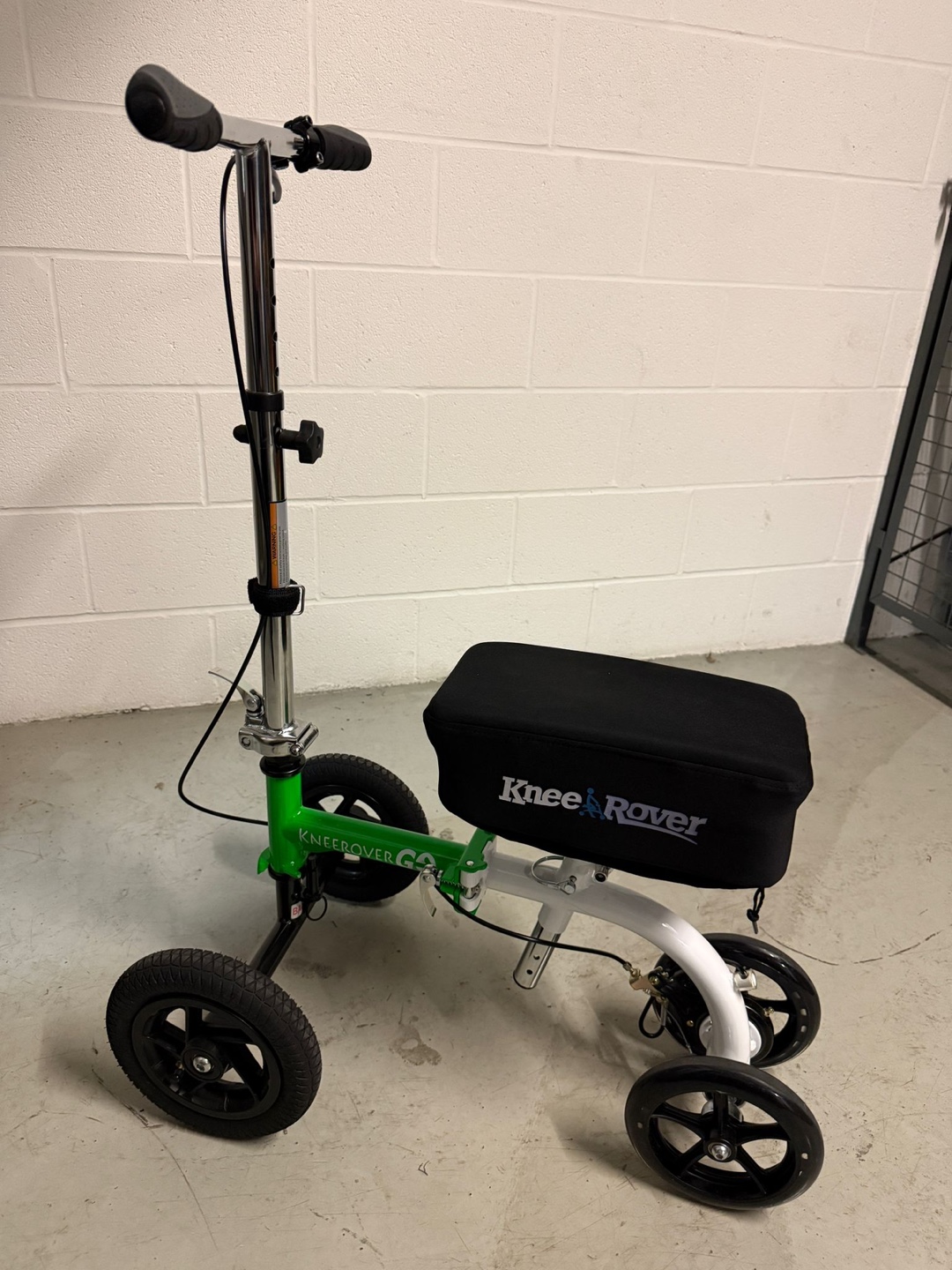 KneeRover Go Knee Scooter