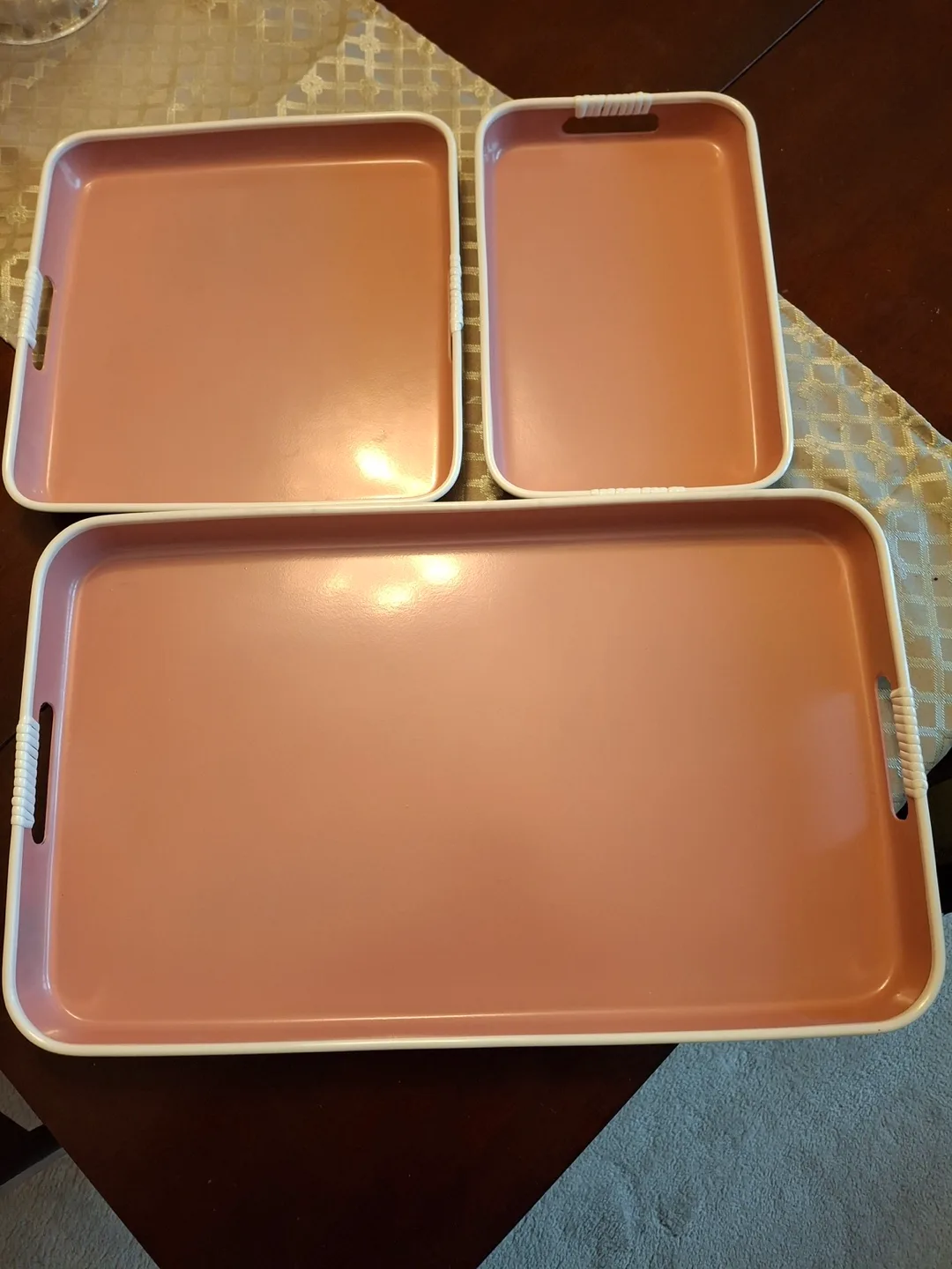 3-Piece Lacquerware Tray Set - Pink image indicator(2)