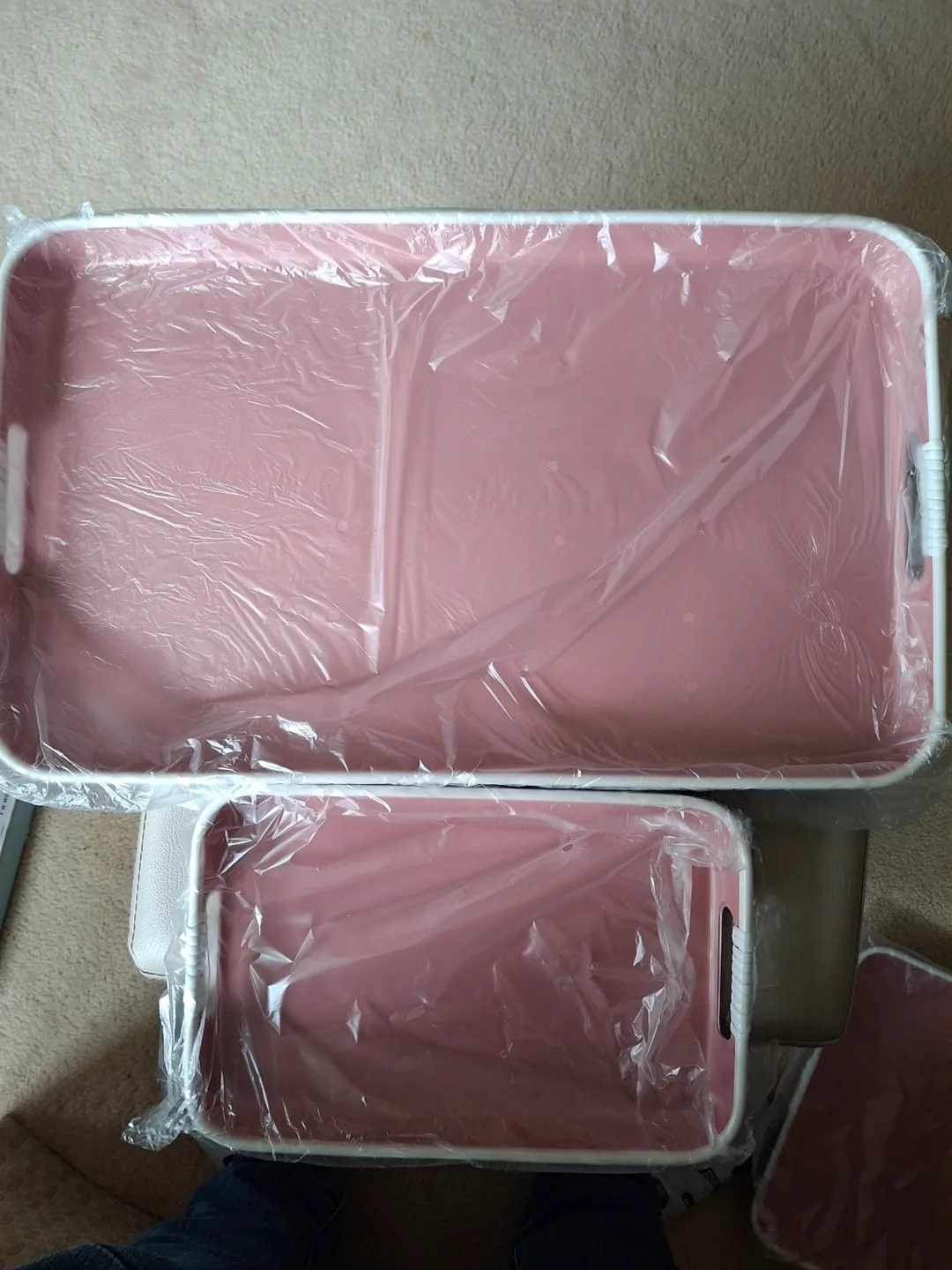 3-Piece Lacquerware Tray Set - Pink image indicator(3)