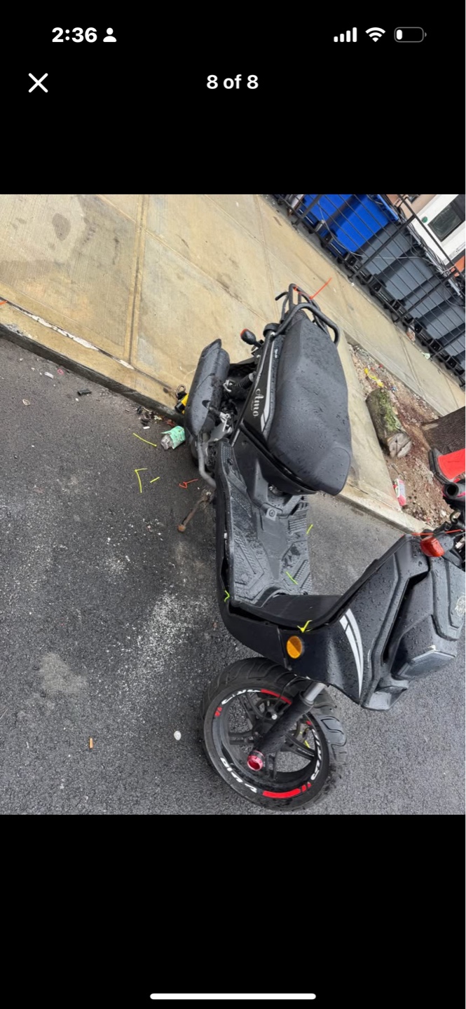 200cc moped. - photo 4