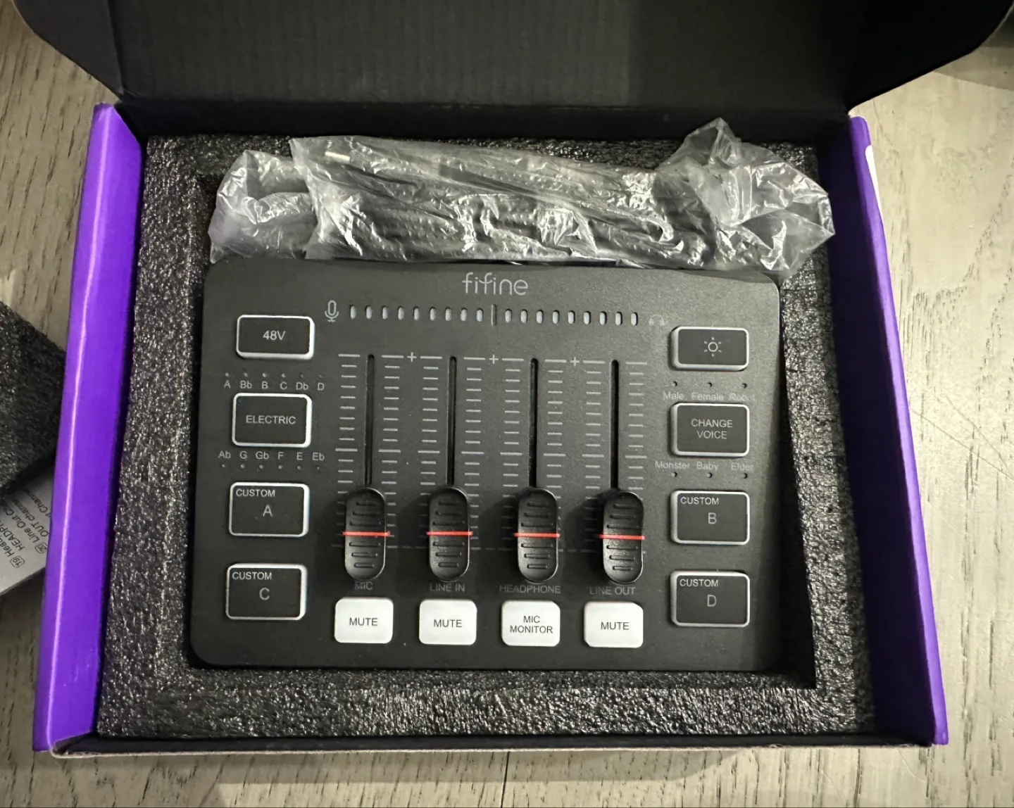 Fifine Ampligame Audio Mixer image indicator(3)