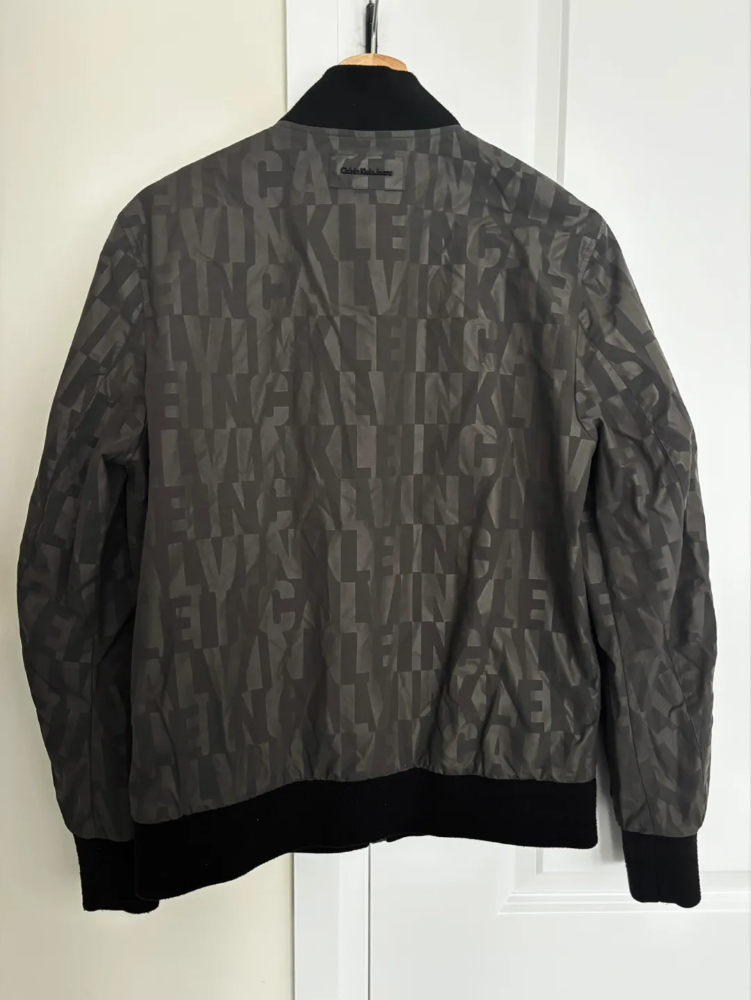 Calvin Klein Bomber Jacket Windbreaker Size Small Light Spring image indicator(2)