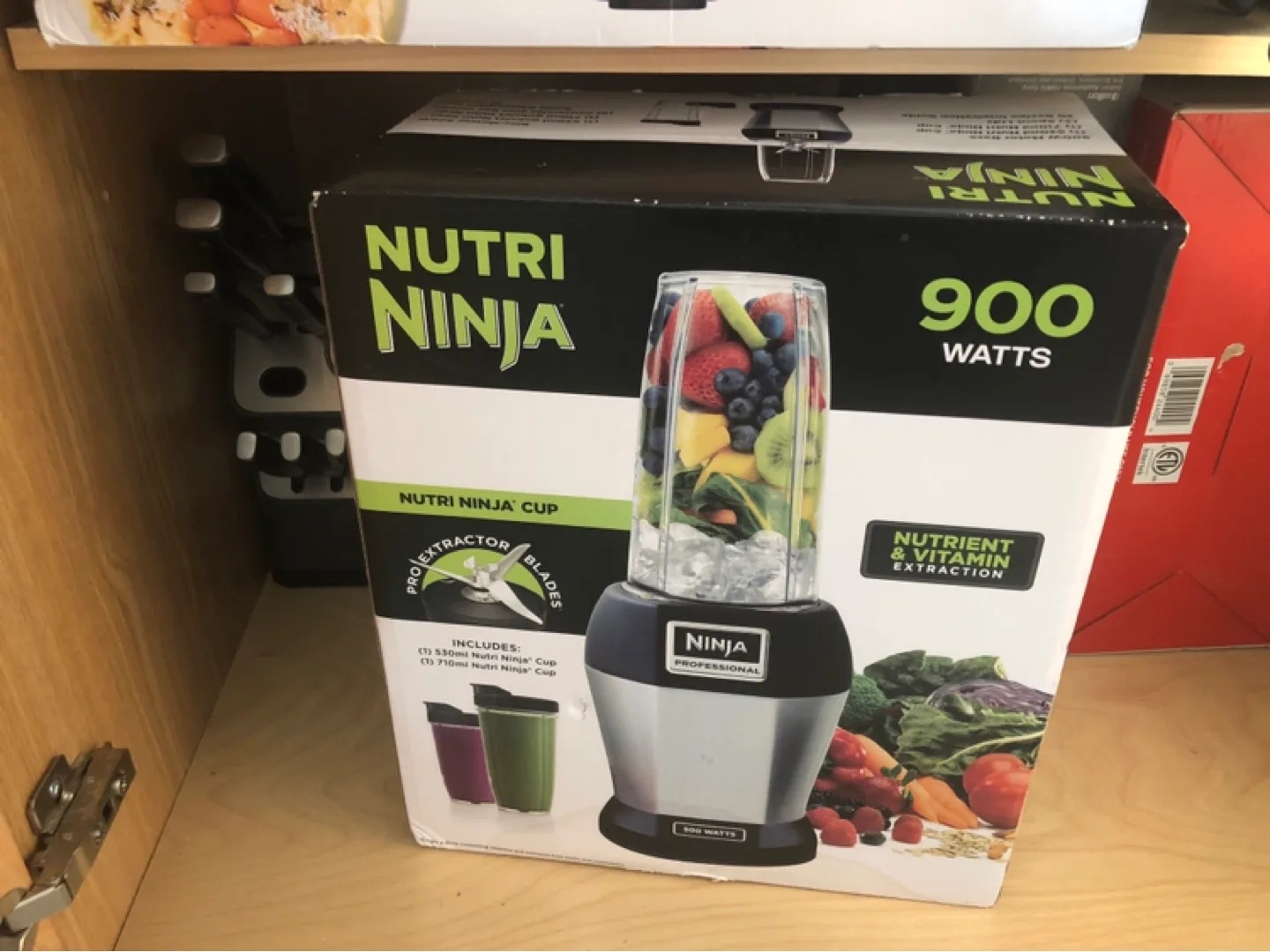 Nutri Ninja 900-Watt Professional Blender thumbnail