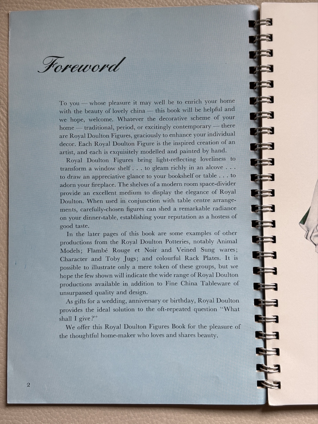 Royal Doulton Figurines Collector's Book No. 8 - photo 3